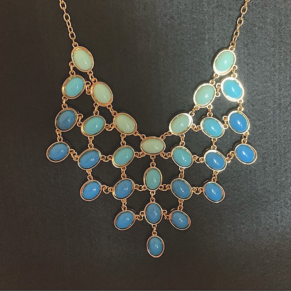 Ombré blue Statement piece necklace.